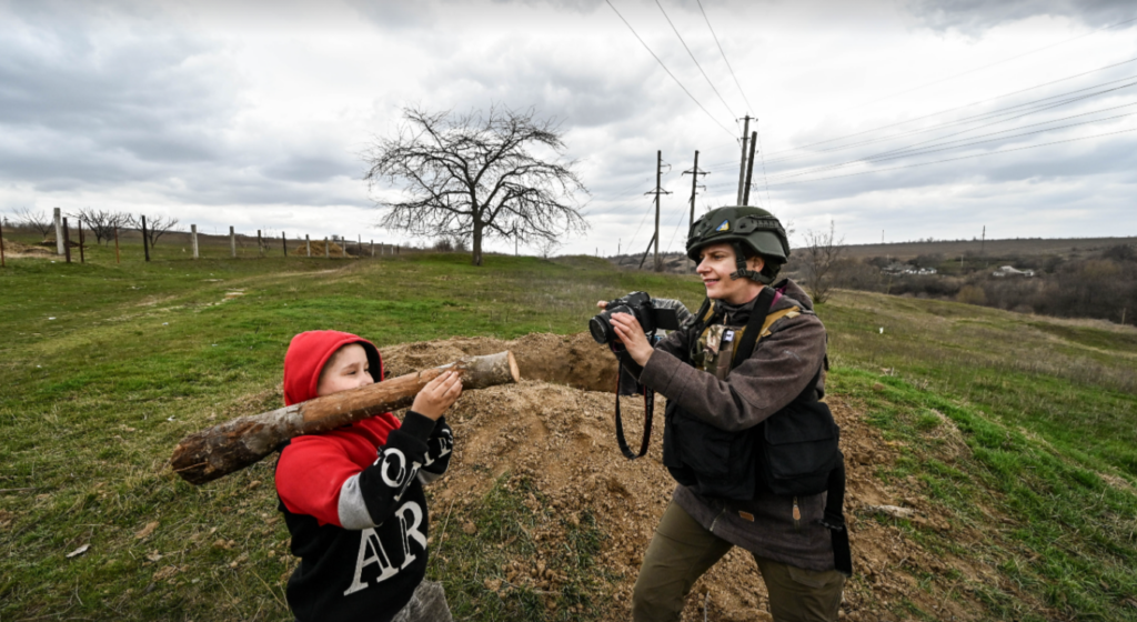 To mark International Women’s Day, partners of the Media Freedom Rapid Response (MFRR) published alarming data highlighting the continued and systematic targeting of women journalists through gender-based violence in Europe.
